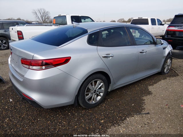 2017 Kia Optima Lx მანქანა იყიდება აუქციონზე, vin: KNAGT4L31H5150407, აუქციონის ნომერი: 44235705