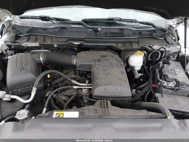 1C6RR6FGXJS265817 RAM 1500 Tradesman 4x2 6&#039;4 Box
