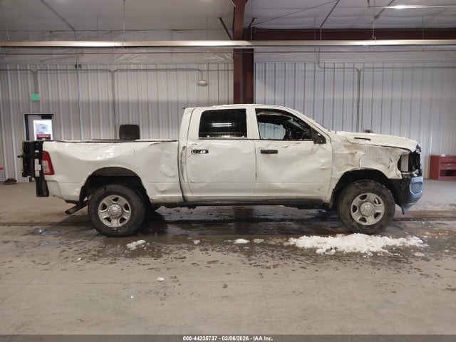 3C6UR5CJ5RG226088 RAM 2500 Tradesman 4x4 6&#039;4 Box
