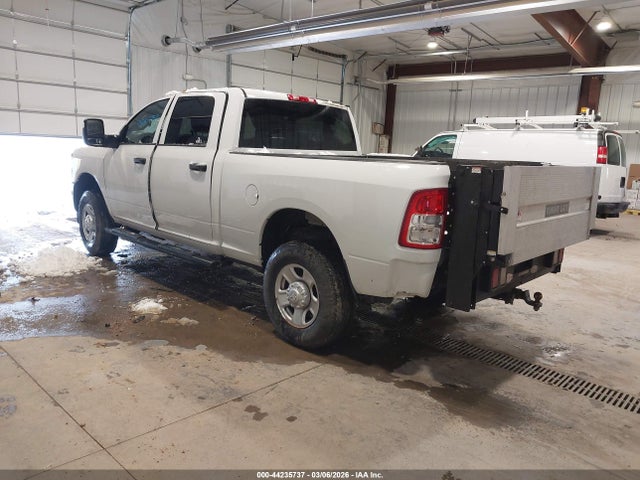 3C6UR5CJ5RG226088 RAM 2500 Tradesman 4x4 6&#039;4 Box