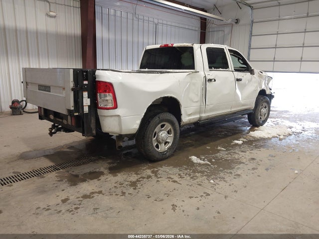 3C6UR5CJ5RG226088 RAM 2500 Tradesman 4x4 6&#039;4 Box