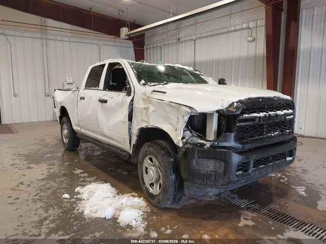 3C6UR5CJ5RG226088 RAM 2500 Tradesman 4x4 6&#039;4 Box