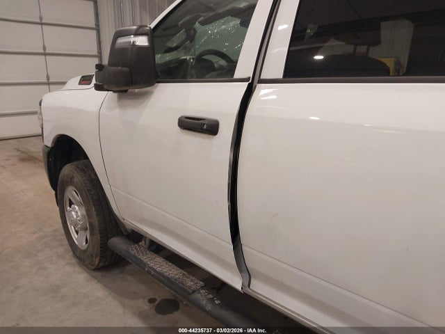 3C6UR5CJ5RG226088 RAM 2500 Tradesman 4x4 6&#039;4 Box