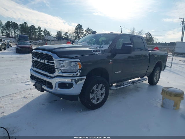 44235739 :رقم المزاد ، 3C6UR5DL7RG297812 vin ، 2024 Ram 2500 Big Horn  4x4 6'4 Box مزاد بيع