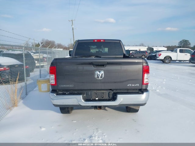 44235739 :رقم المزاد ، 3C6UR5DL7RG297812 vin ، 2024 Ram 2500 Big Horn  4x4 6'4 Box مزاد بيع