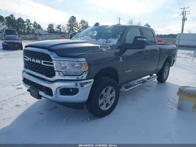 44235739 :رقم المزاد ، 3C6UR5DL7RG297812 vin ، 2024 Ram 2500 Big Horn  4x4 6'4 Box مزاد بيع