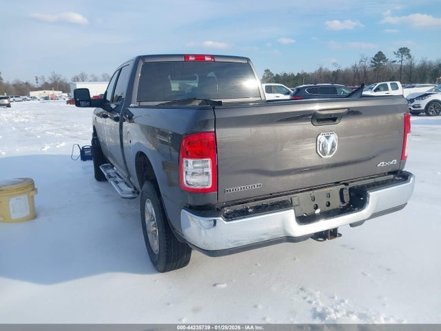 44235739 :رقم المزاد ، 3C6UR5DL7RG297812 vin ، 2024 Ram 2500 Big Horn  4x4 6'4 Box مزاد بيع