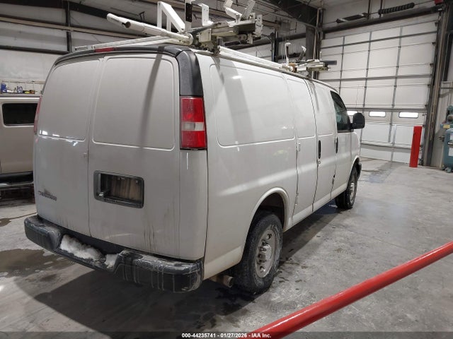 1GCWGAFP0L1208832 Chevrolet Express Cargo Rwd 2500 Regular Wheelbase Wt