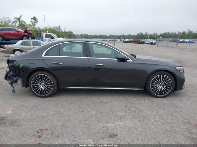 W1KLF4HBXRA075777 Mercedes-Benz E 350