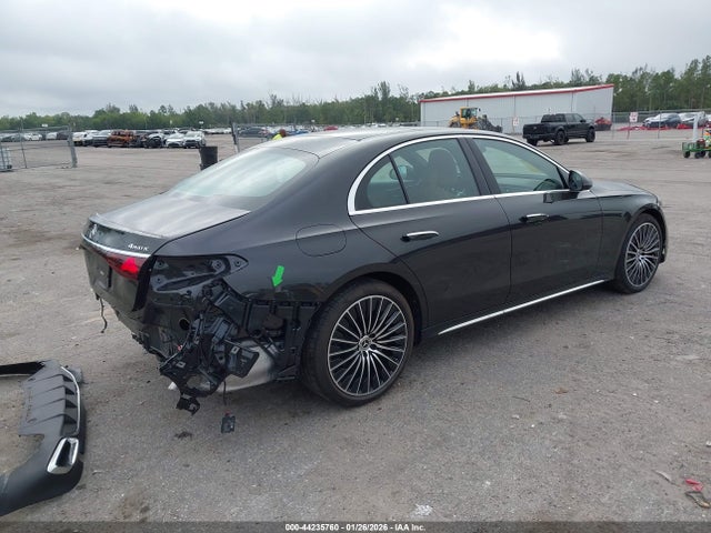 W1KLF4HBXRA075777 Mercedes-Benz E 350