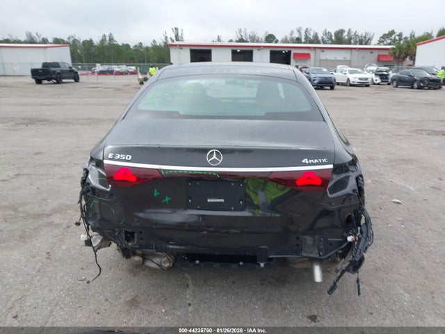 W1KLF4HBXRA075777 Mercedes-Benz E 350