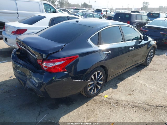 1N4AL3AP9HC210668 Nissan Altima 2.5 Sl