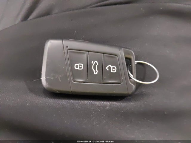44235824 :رقم المزاد ، 3VWC57BU7KM097136 vin ، 2019 Volkswagen Jetta 1.4t R-line/1.4t S/1.4t Se مزاد بيع