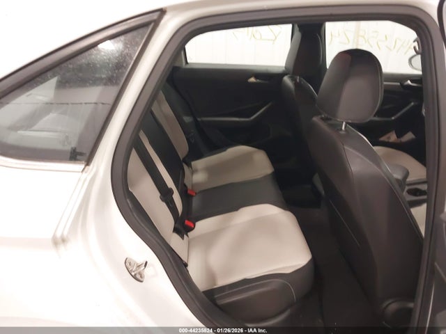 44235824 :رقم المزاد ، 3VWC57BU7KM097136 vin ، 2019 Volkswagen Jetta 1.4t R-line/1.4t S/1.4t Se مزاد بيع