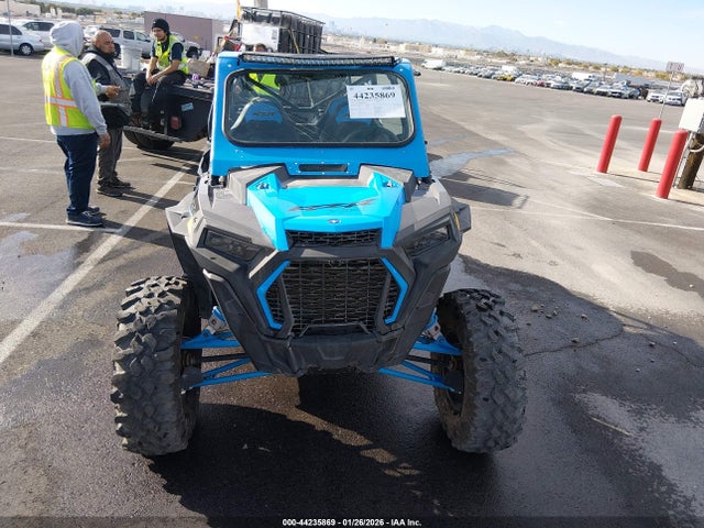 2019 POLARIS RZR 3NSVFE92XKF777195 Photo 4