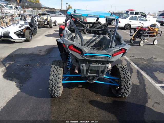 2019 POLARIS RZR 3NSVFE92XKF777195 Photo 5