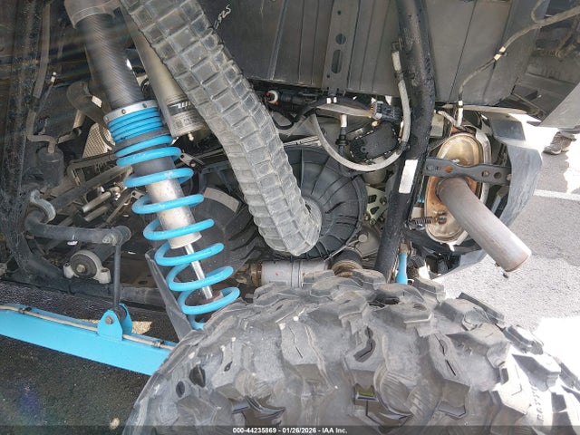 2019 POLARIS RZR 3NSVFE92XKF777195 Photo 8