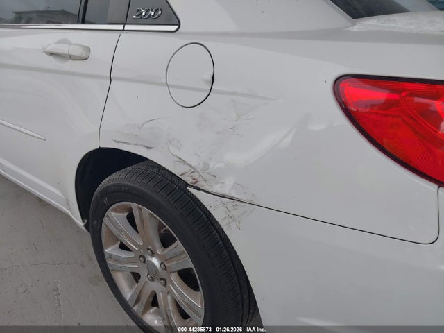 Продаж на аукціоні авто 2013 Chrysler 200 Touring, vin: 1C3CCBBB7DN639035, номер лоту: 44235873