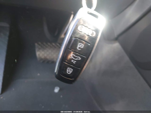 2023 AUDI Q8 WA1EVBF10PD037002 Photo 10