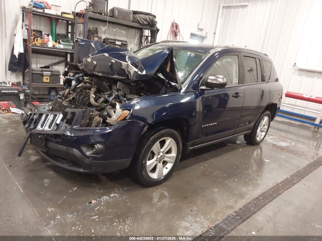 Jeep Compass Sport 2014 1C4NJDBB0ED880223 Image 2