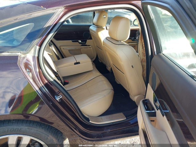 2011 JAGUAR XJ SAJWA1CB4BLV07142 Photo 7