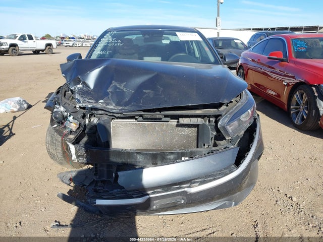 3KPF24AD3PE605662 KIA Forte Lxs