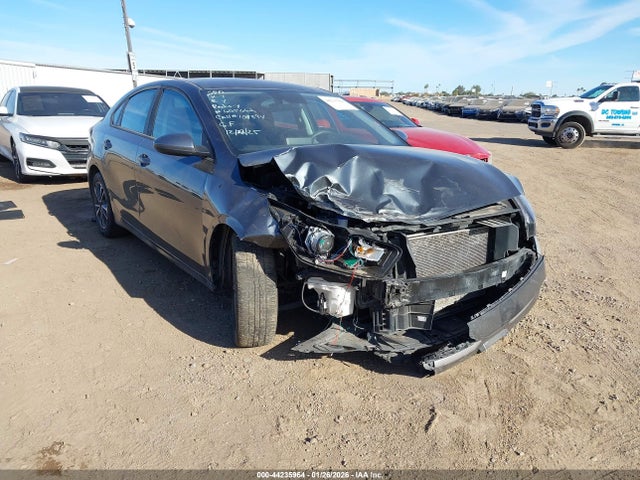 3KPF24AD3PE605662 KIA Forte Lxs