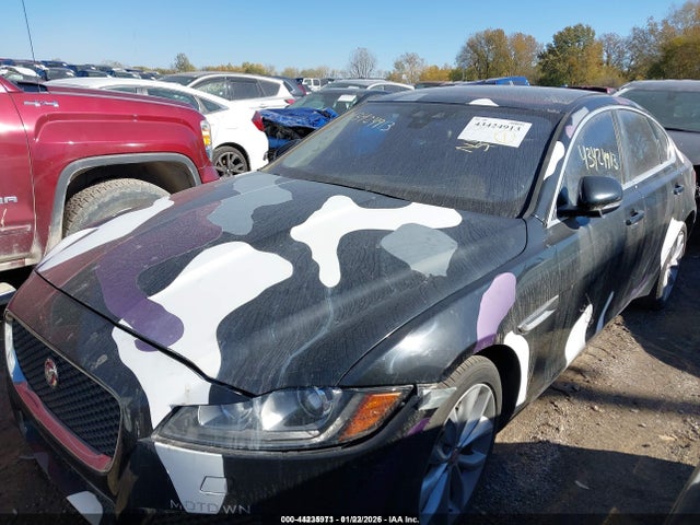 2017 JAGUAR XF SAJBD4BNXHCY32258 Photo 5