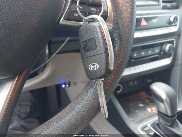 5NPE24AF9JH616813 Hyundai SONATA SE
