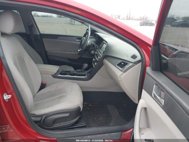 5NPE24AF9JH616813 Hyundai SONATA SE