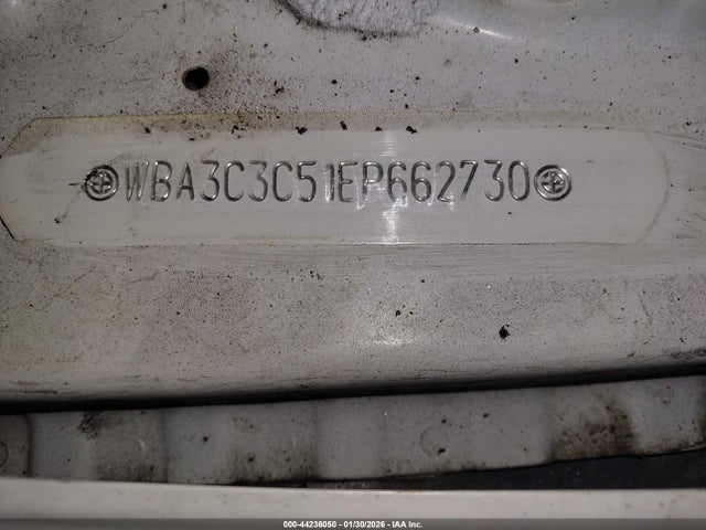 44236050 :رقم المزاد ، WBA3C3C51EP662730 vin ، 2014 Bmw 320i Xdrive مزاد بيع