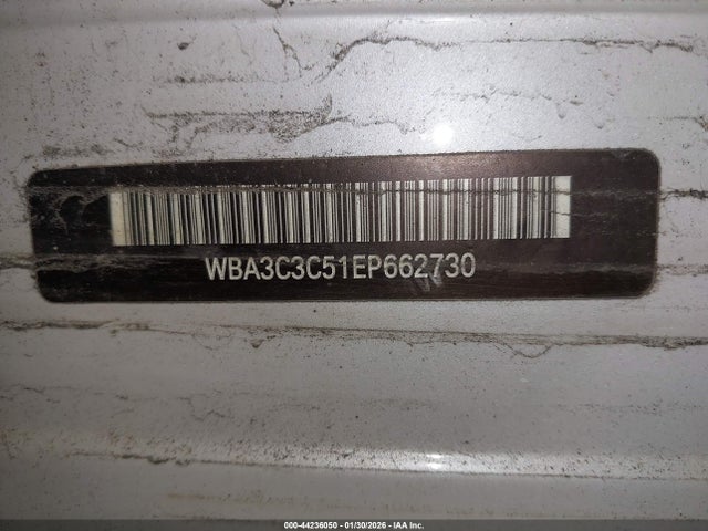44236050 :رقم المزاد ، WBA3C3C51EP662730 vin ، 2014 Bmw 320i Xdrive مزاد بيع