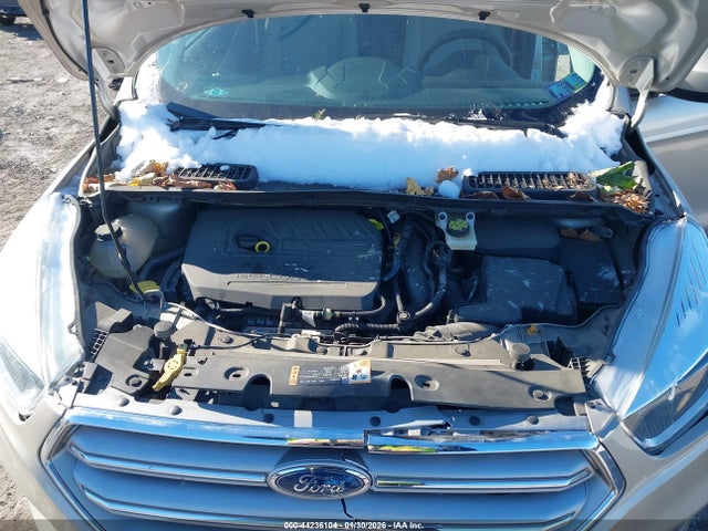 1FMCU9GD8HUE84000 Ford ESCAPE SE