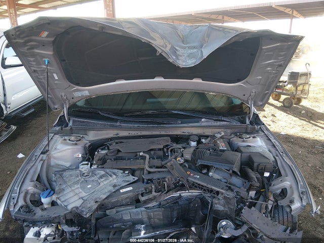 KMHLL4DG4RU657081 Hyundai ELANTRA SE
