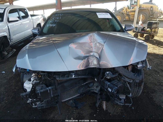 KMHLL4DG4RU657081 Hyundai ELANTRA SE