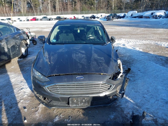 3FA6P0H7XHR327546 Ford FUSION SE