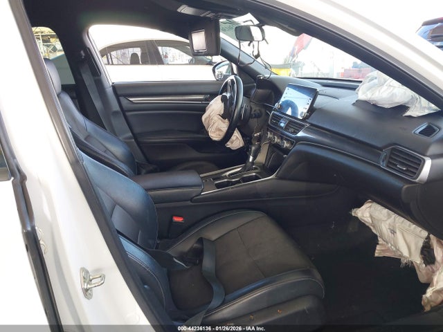 1HGCV1F35JA199582 Honda Accord Sport