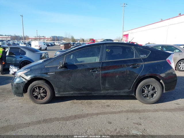 Toyota Prius Three 2014 JTDKN3DU4E1781289 Image 14