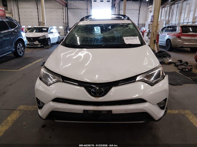 Toyota Rav4 Xle 2017 JTMRFREV1HD211176 Image 13