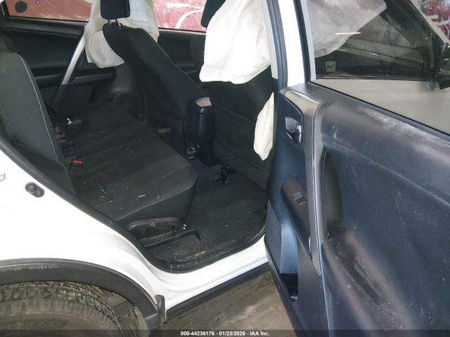 Toyota Rav4 Xle 2017 JTMRFREV1HD211176 Image 8