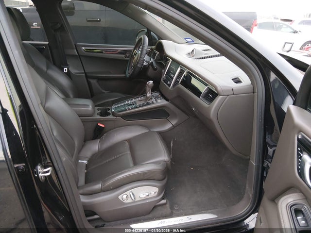 2018 PORSCHE MACAN WP1AB2A54JLB34772 Photo 4