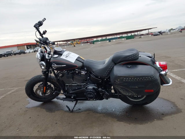 1HD1YBK17JC059219 Harley-Davidson Flhcs Heritage Classic 114