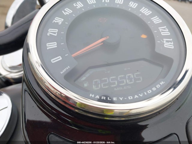 2018 HARLEY-DAVIDSON FLHCS 1HD1YBK17JC059219 Photo 6