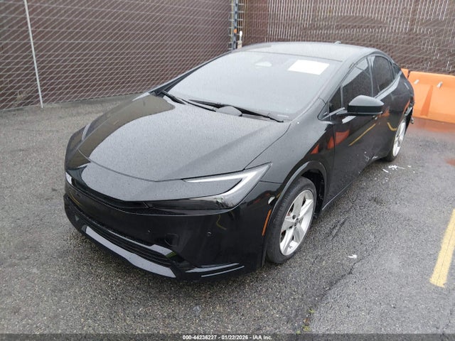 JTDACAAU3P3014745 Toyota Prius Limited