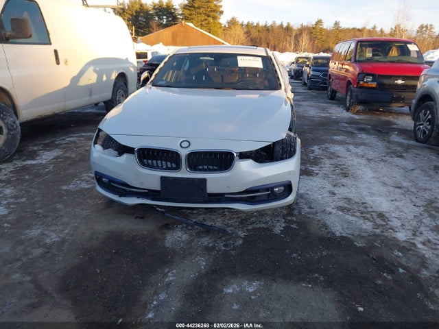 WBA8D9G36HNU64353 BMW 330i Xdrive
