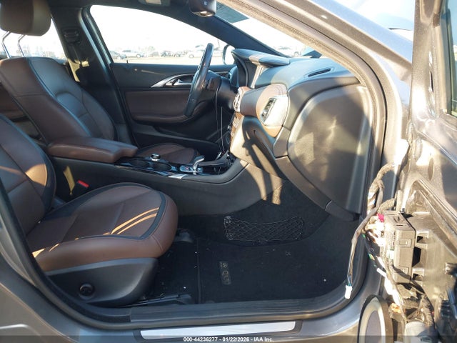 2018 INFINITI QX30 SJKCH5CR1JA048550 Photo 4