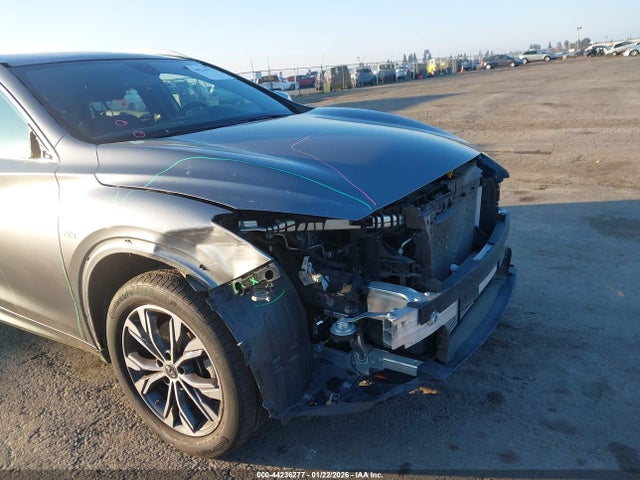 2018 INFINITI QX30 SJKCH5CR1JA048550 Photo 5