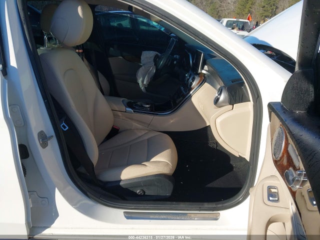 Продажа на аукционе авто 2017 Mercedes-benz C 300, vin: WDDWF4JB7HR253586, номер лота: 44236315