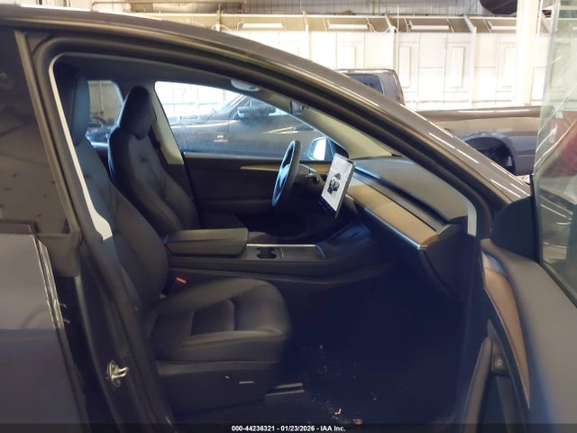 2023 TESLA MODEL Y 7SAYGDEE9PF938779 Photo 4