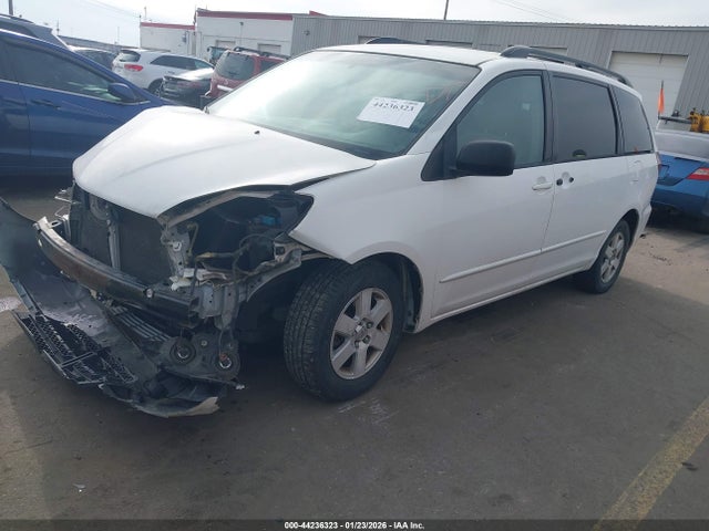 2005 TOYOTA SIENNA 5TDZA23C55S327925 Photo 1